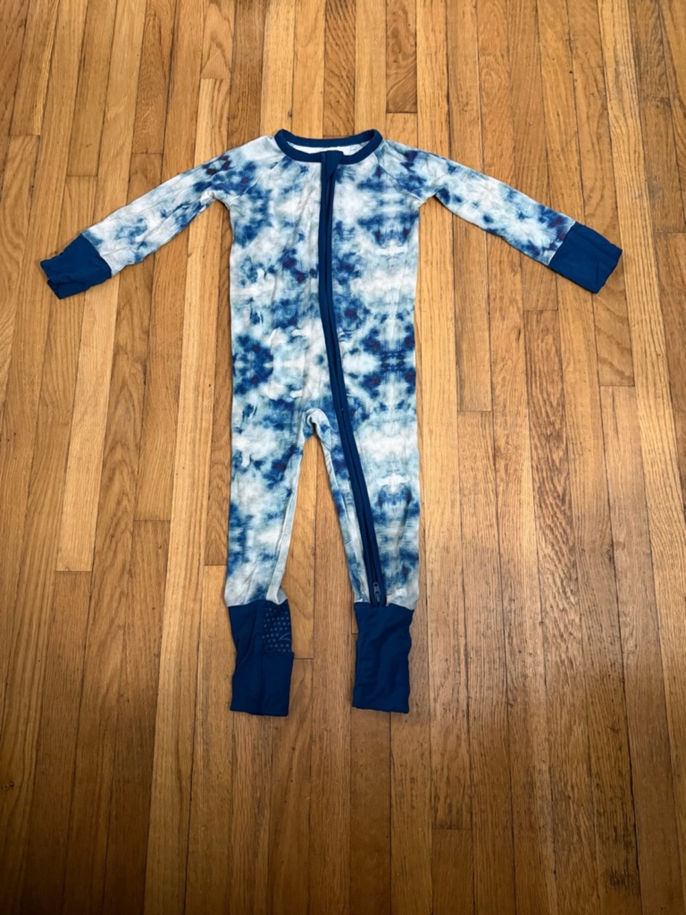 The Sleepy sloth 6/12M Bamboo Blue Tie-Dye Zippy